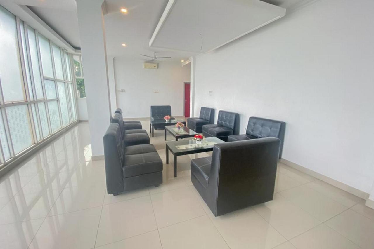 Hotel Giga Sidrap Rappang Экстерьер фото