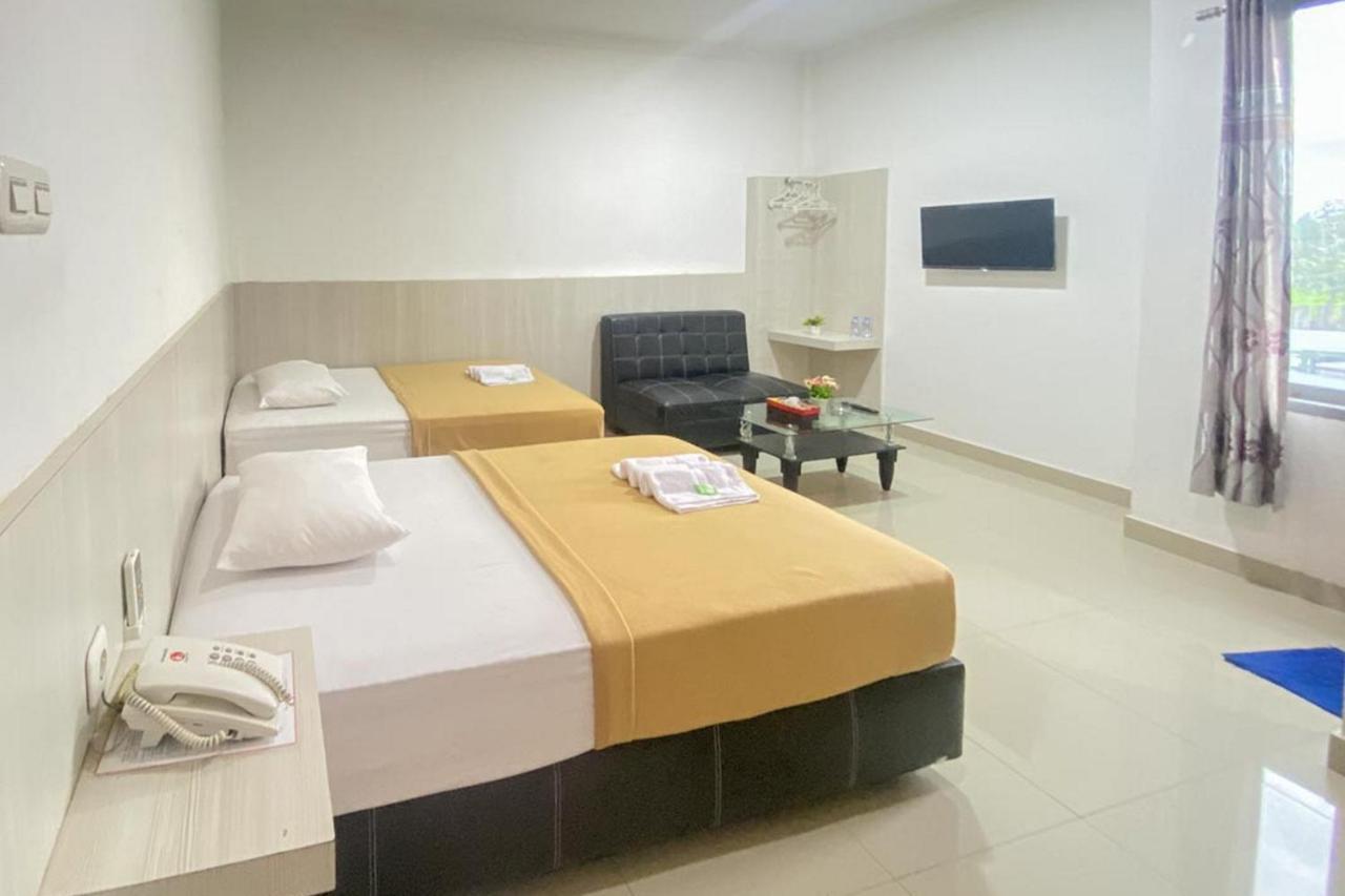 Hotel Giga Sidrap Rappang Экстерьер фото